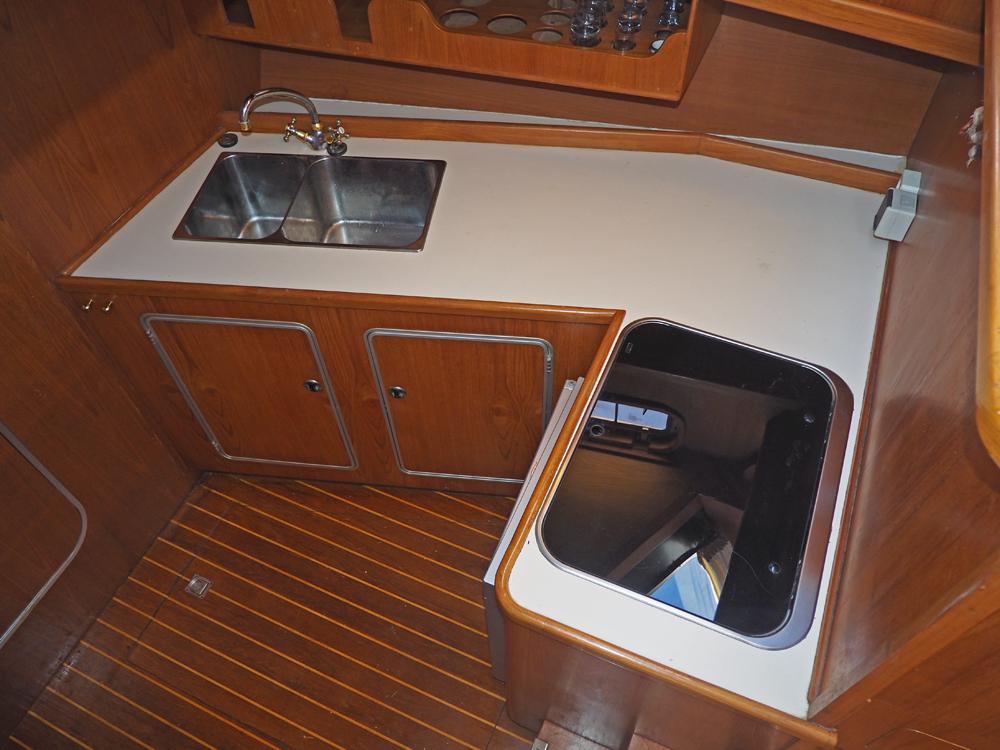 Fore ship, Accommodation